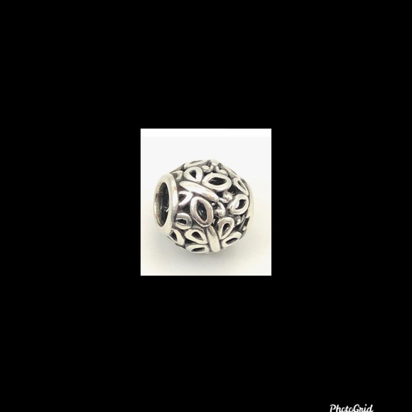 Pandora Openworks Butterfly garden charm - Picture 1 of 2